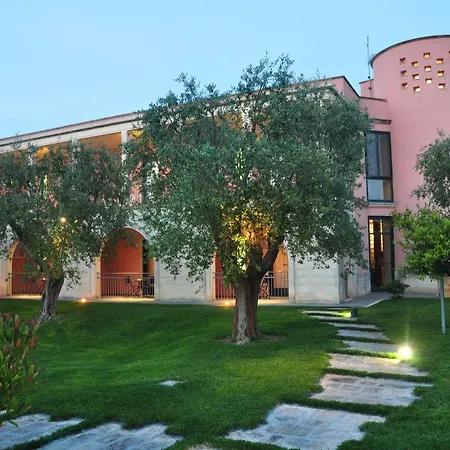 Rosa Antico Dimora Storica Hotel 4*