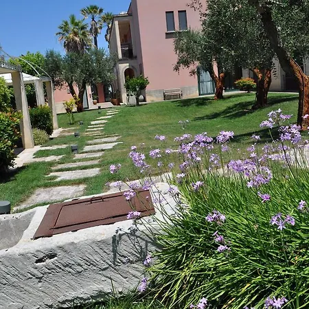 Hotel Rosa Antico Dimora Storica 4*