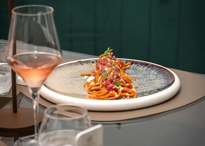 Rosa Antico Dimora Storica Hotel 4*